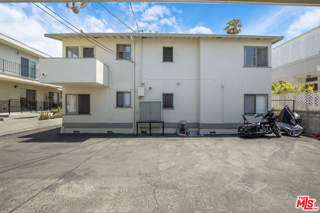 main property photo 10