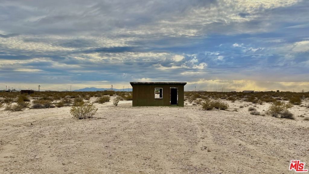 main property photo 0