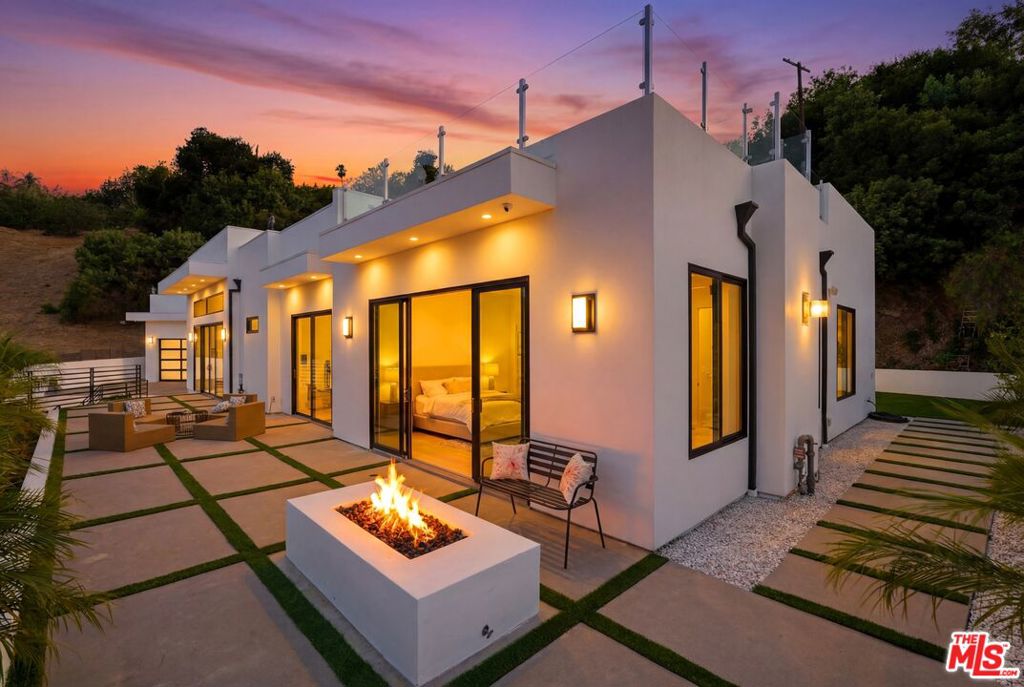main property photo 51