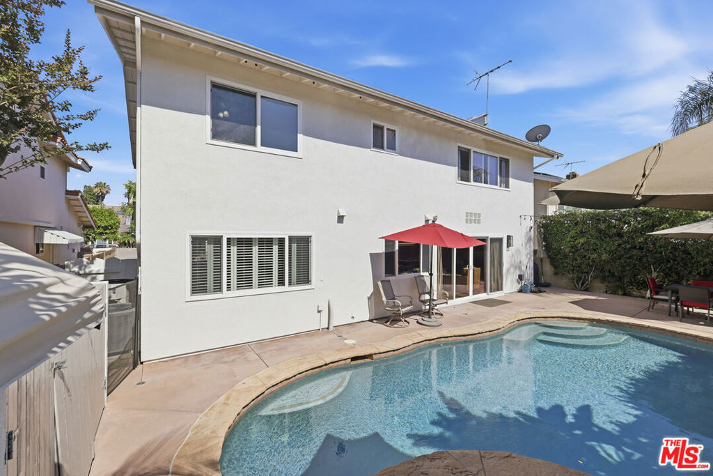 main property photo 31