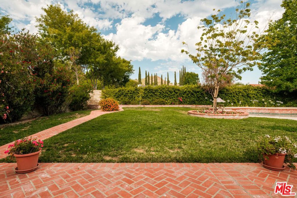 main property photo 37