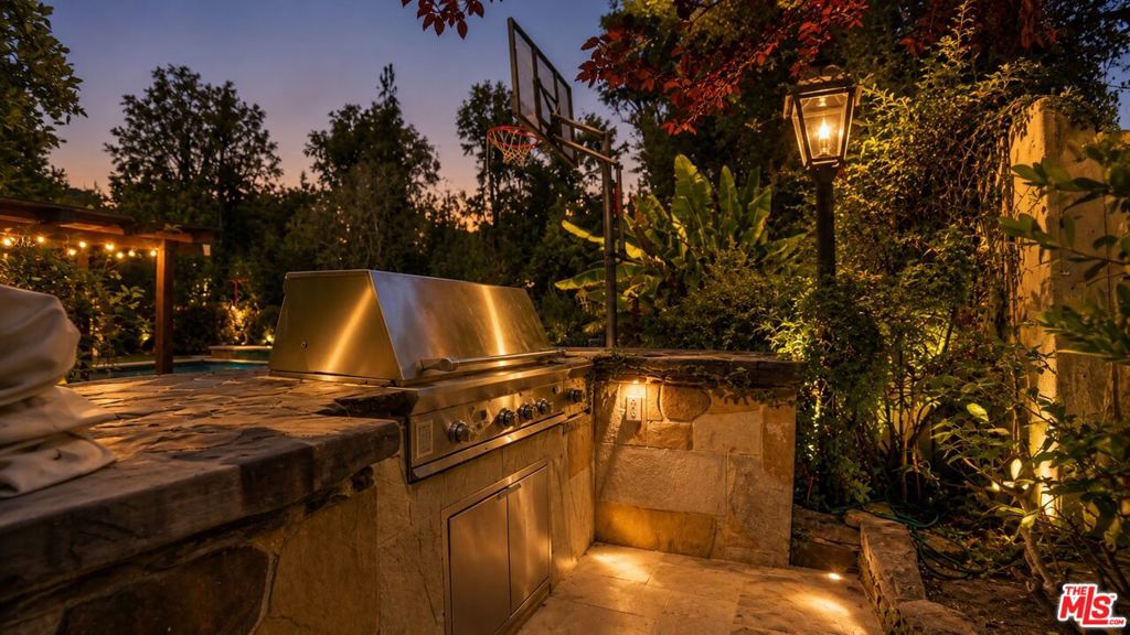 main property photo 62