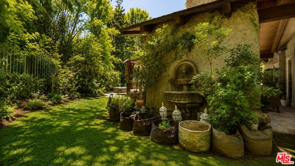 main property photo 65