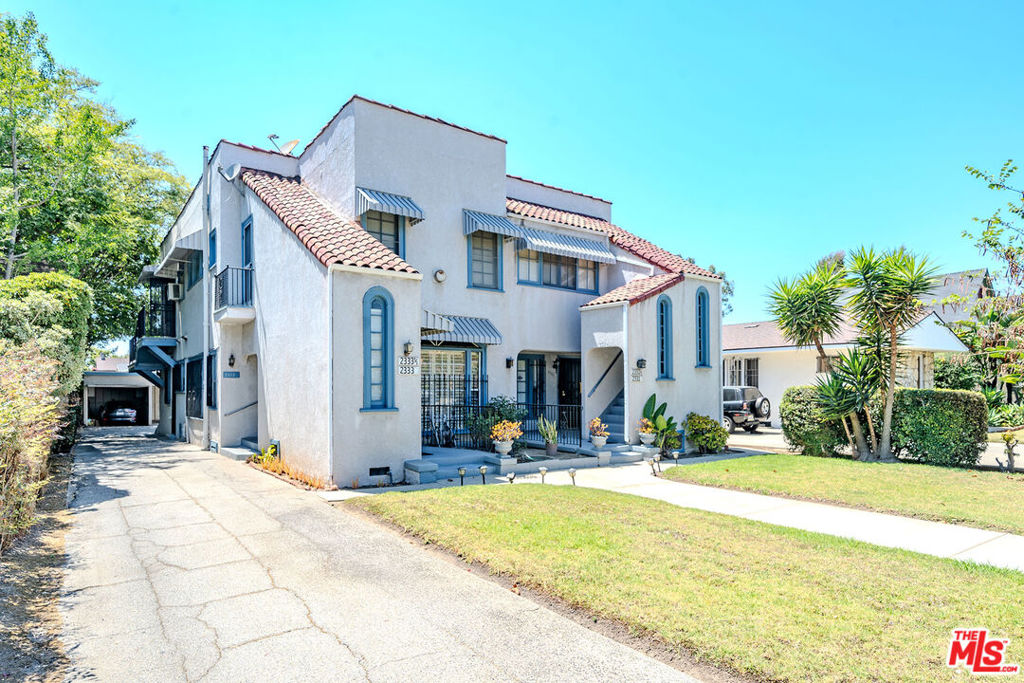 main property photo 11