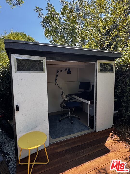 main property photo 39