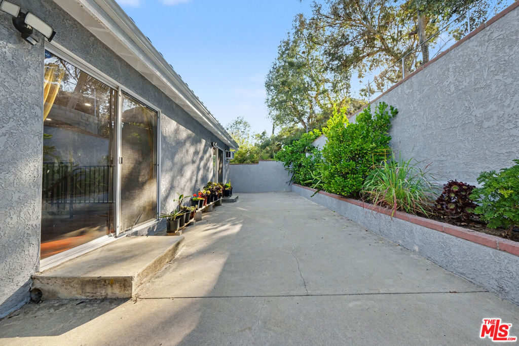 main property photo 59