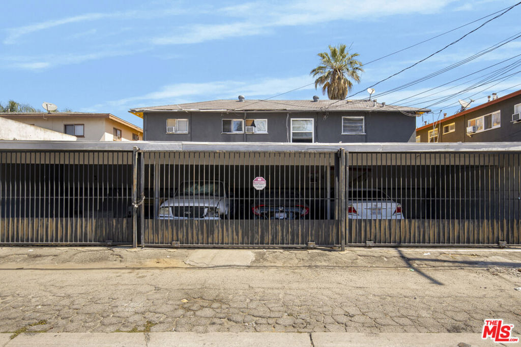 main property photo 8