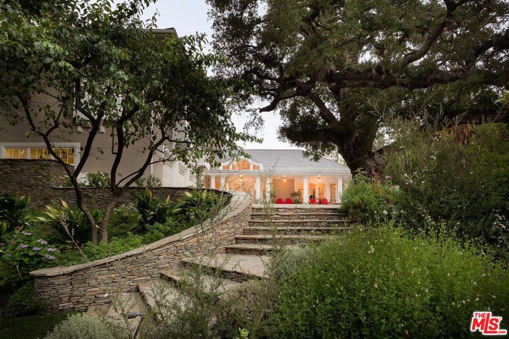 main property photo 45