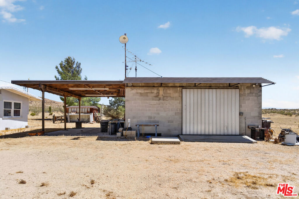 main property photo 10