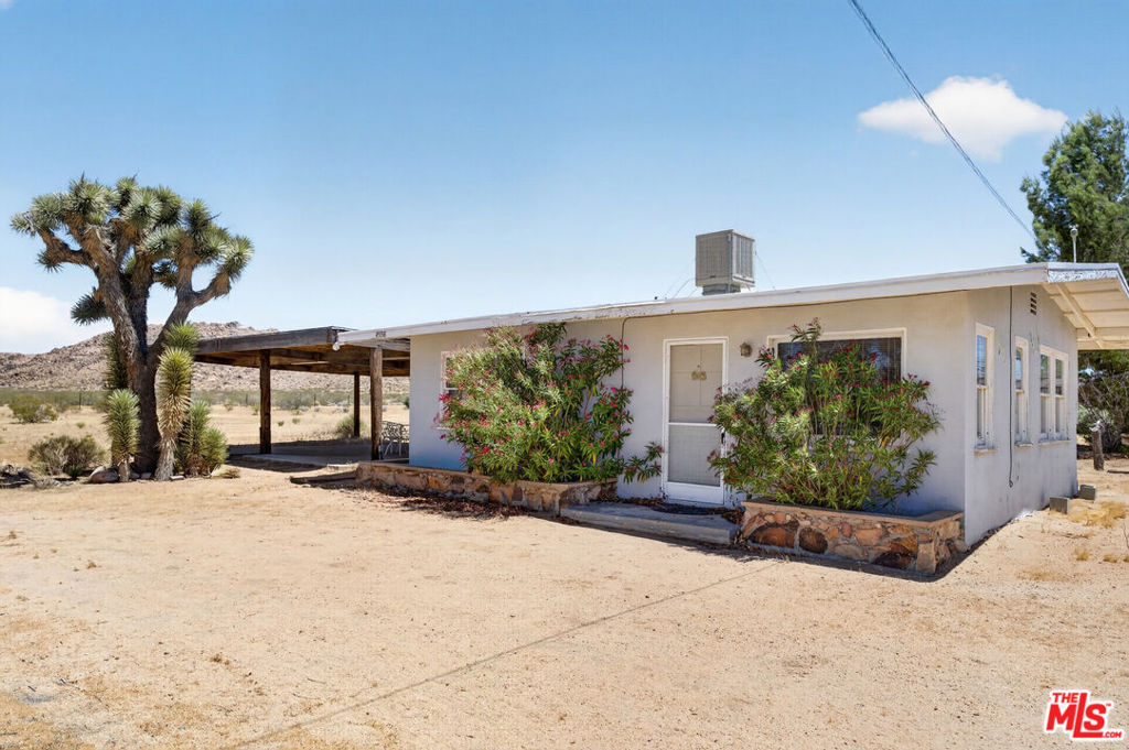 main property photo 14
