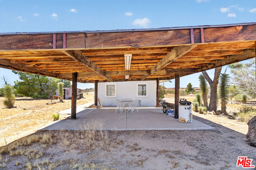 main property photo 16