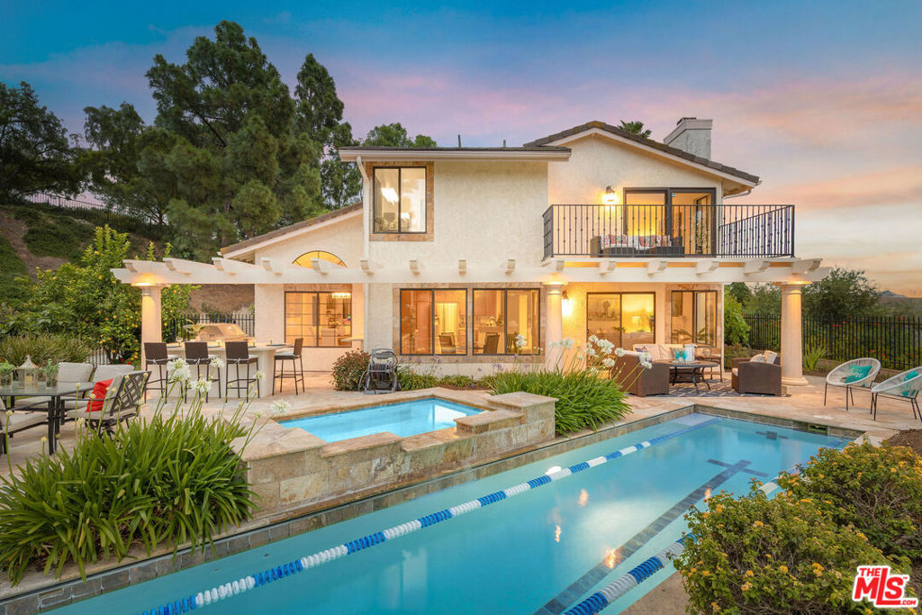 main property photo 3