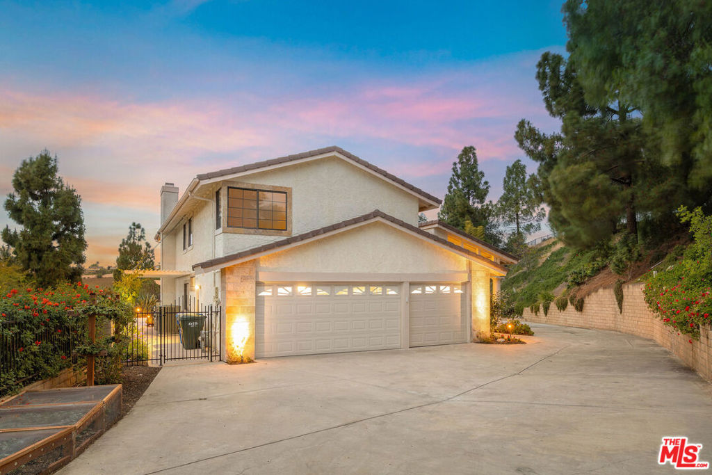main property photo 54
