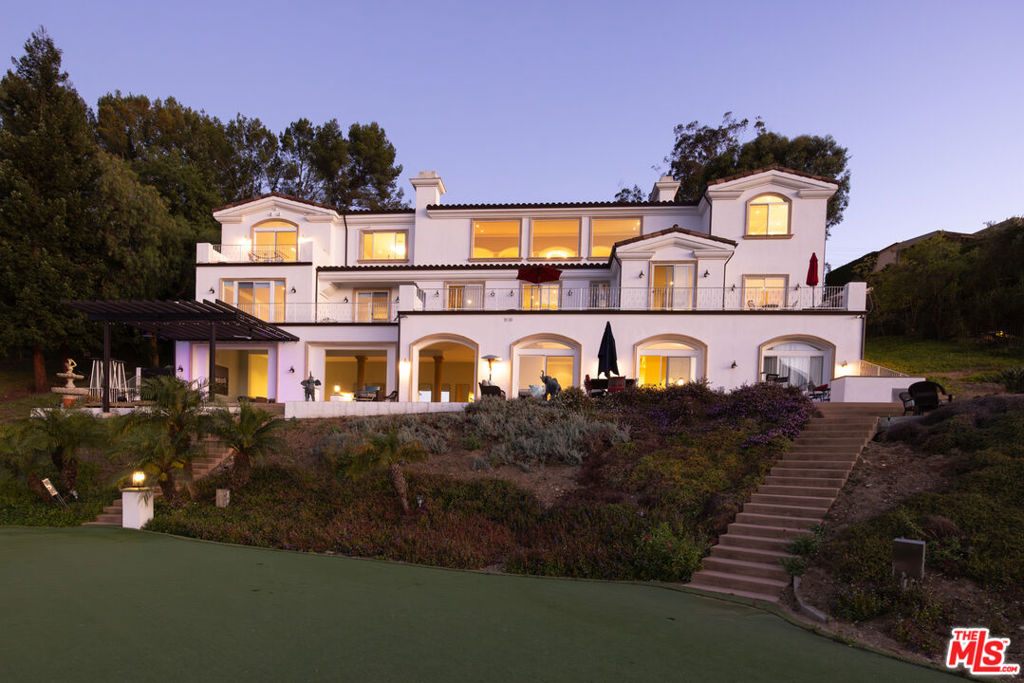 main property photo 15