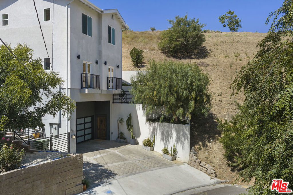 main property photo 52