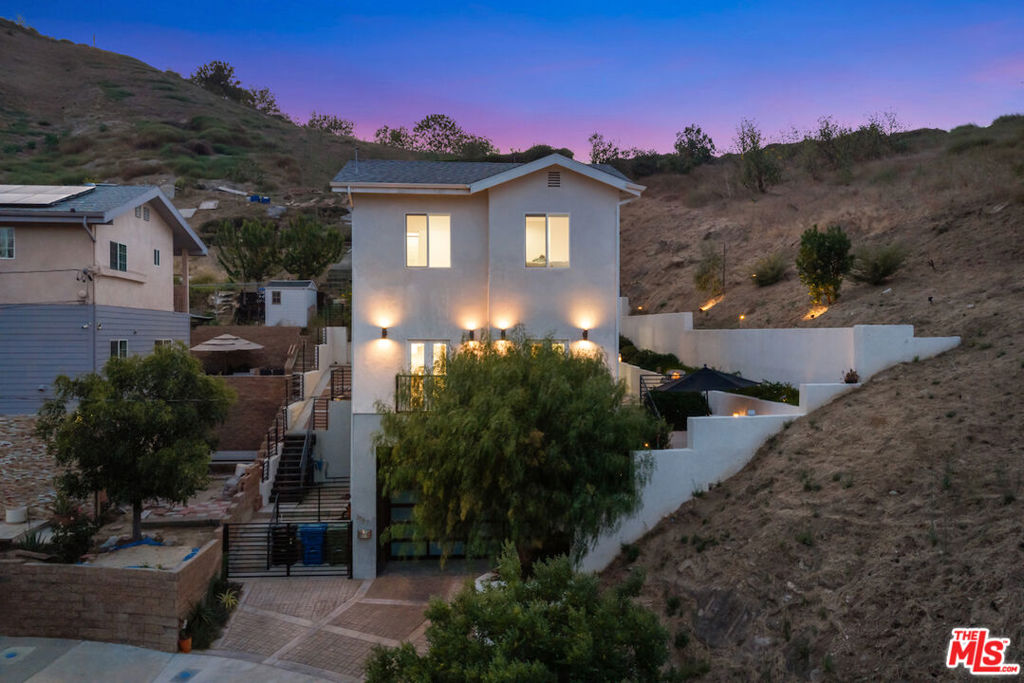 main property photo 57