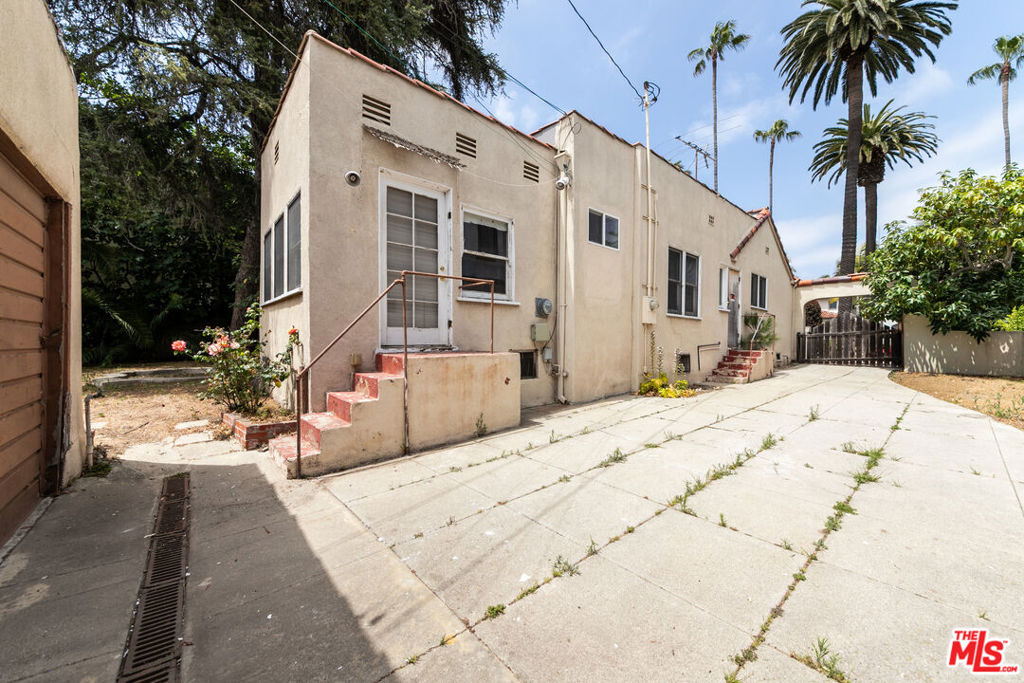 main property photo 21