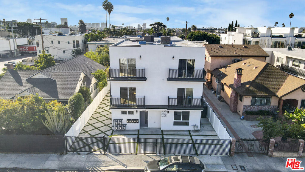 main property photo 6