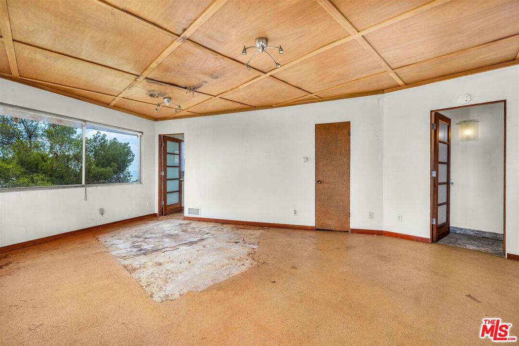main property photo 54