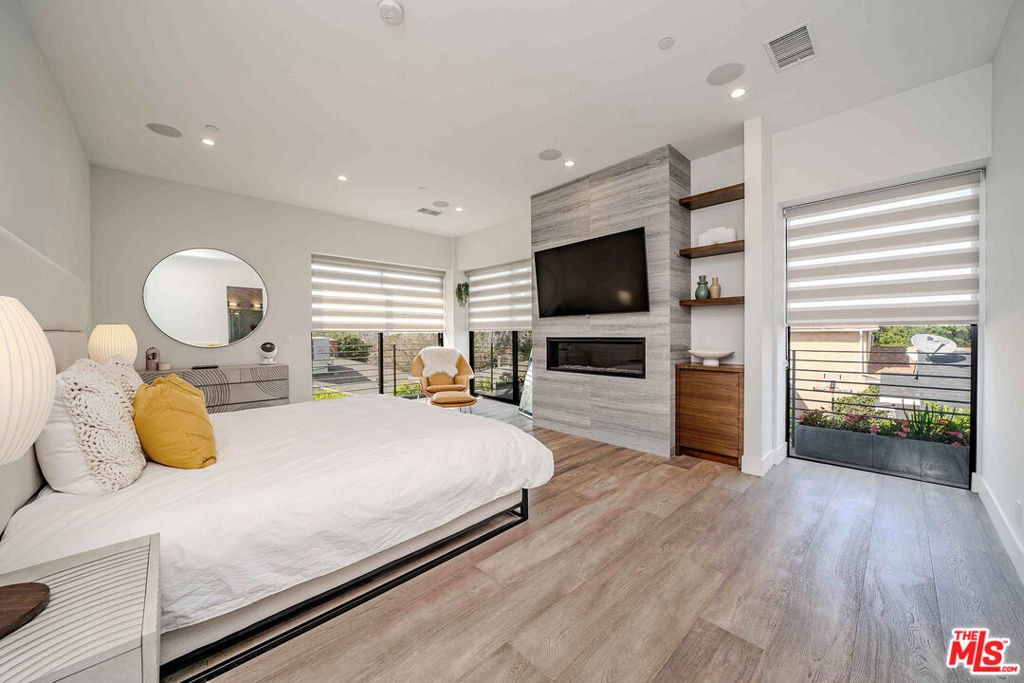 main property photo 57