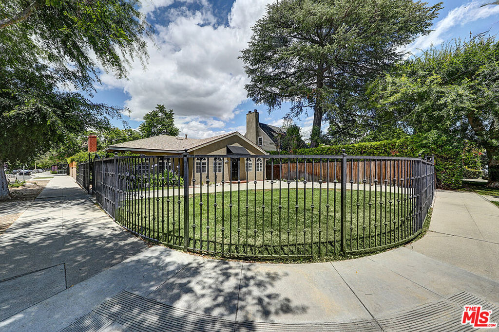 main property photo 20