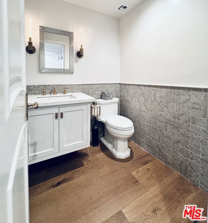 main property photo 68
