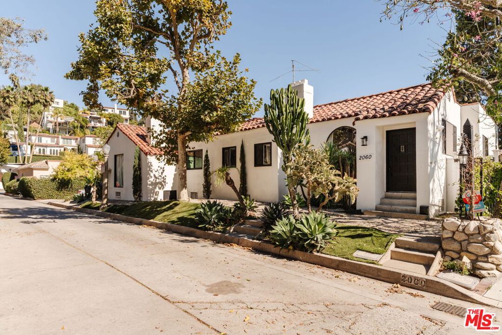 main property photo 24