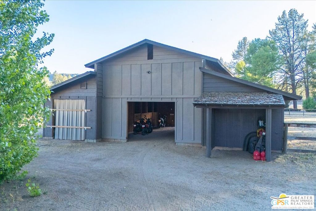 main property photo 59