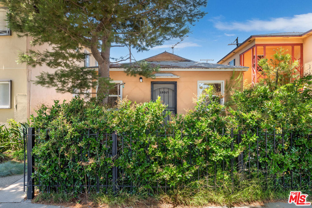 main property photo 18