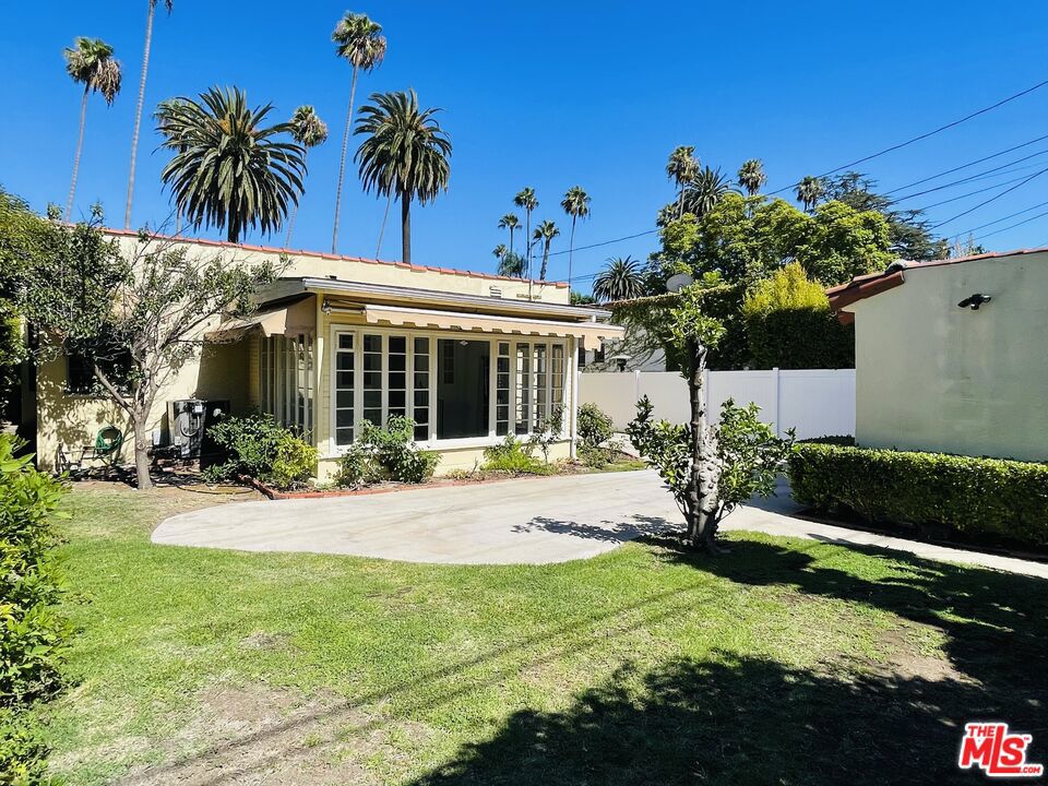 main property photo 25