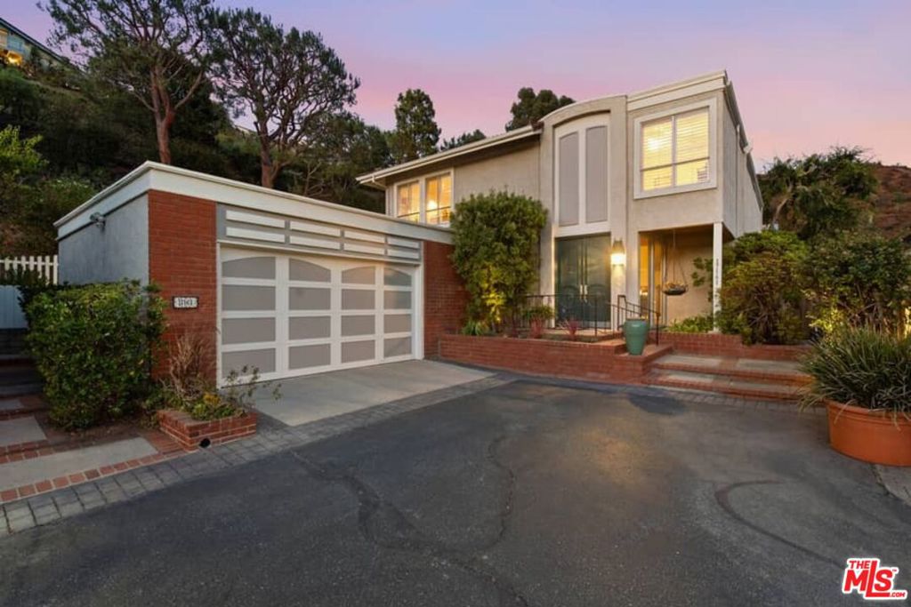 main property photo 52