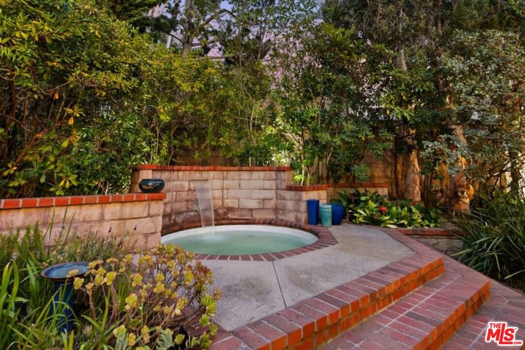 main property photo 60