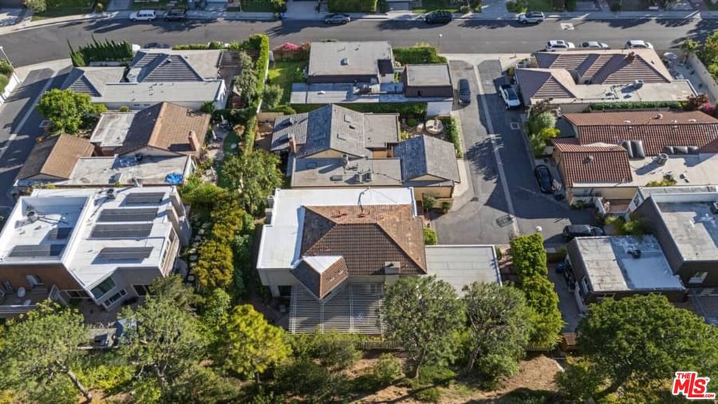 main property photo 63