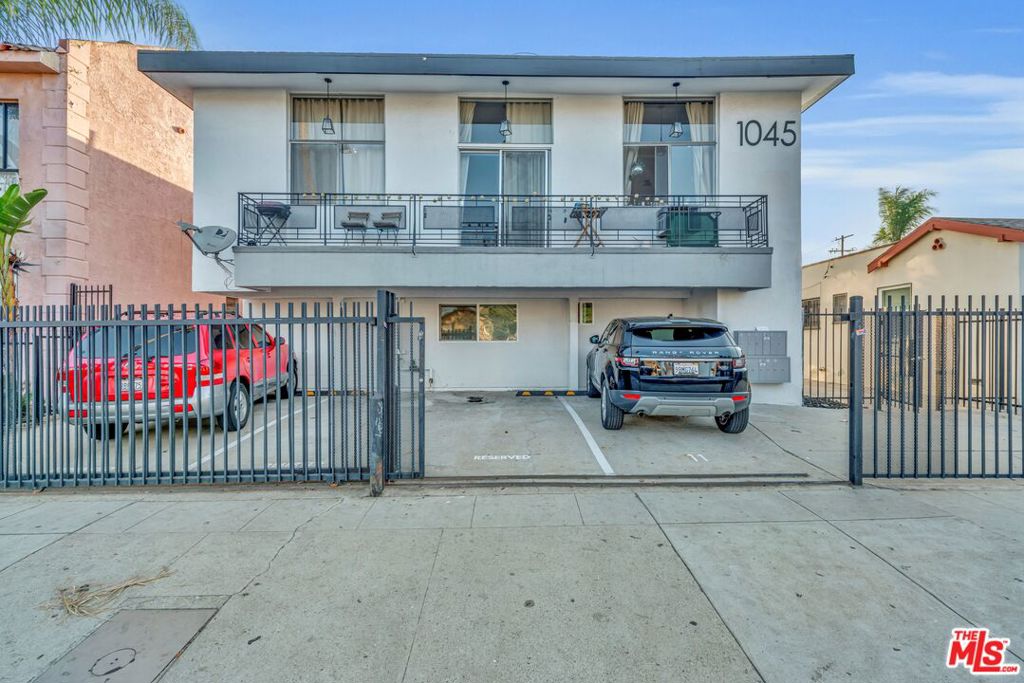 main property photo 13