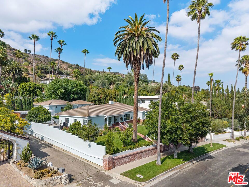 main property photo 43