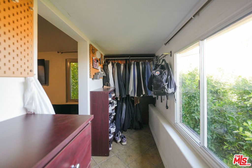main property photo 60