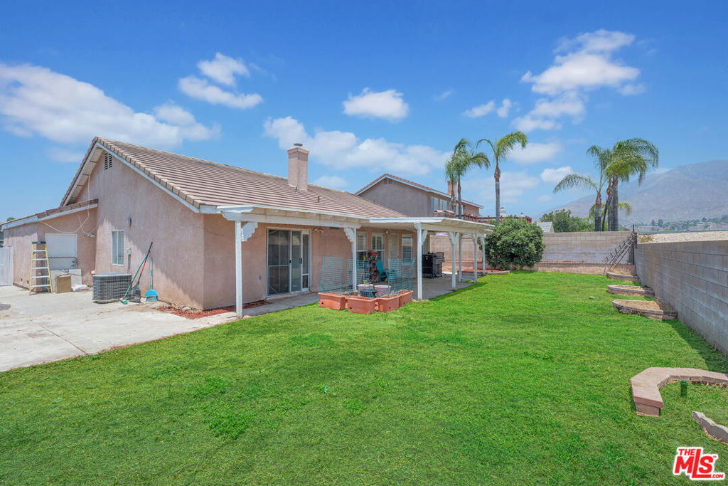 main property photo 19