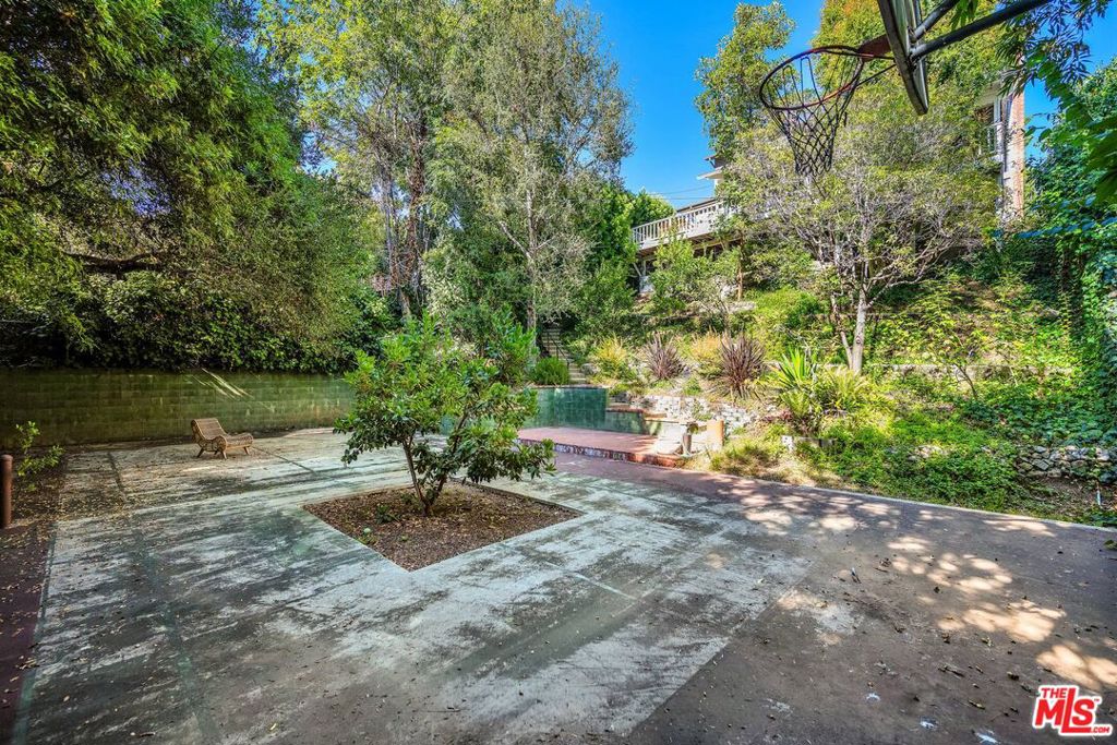 main property photo 43