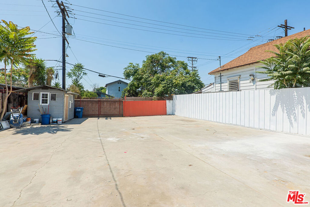 main property photo 22