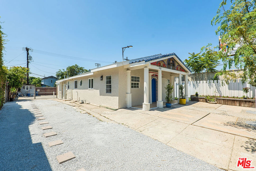 main property photo 27