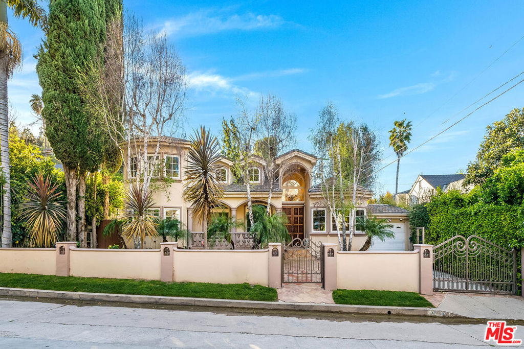 main property photo 6