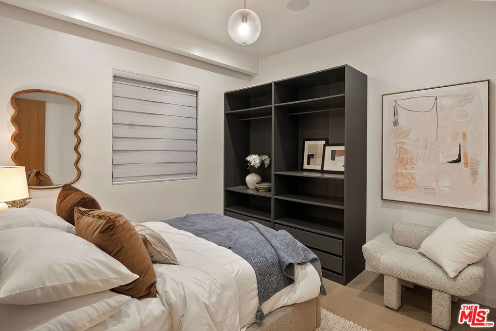 main property photo 66