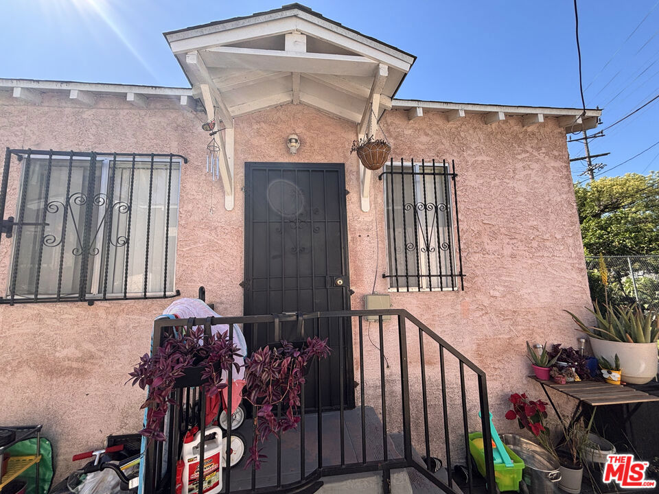 main property photo 7