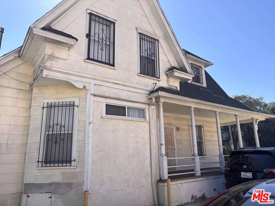 main property photo 14