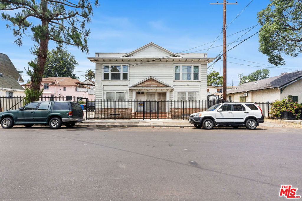 main property photo 16