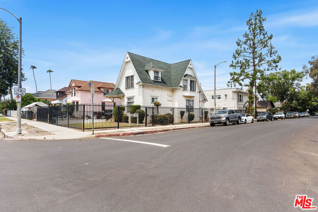 main property photo 21