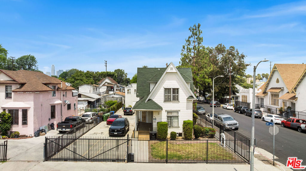 main property photo 25