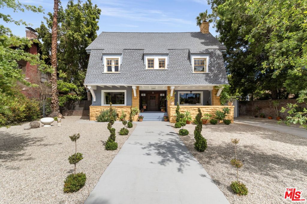 main property photo 1