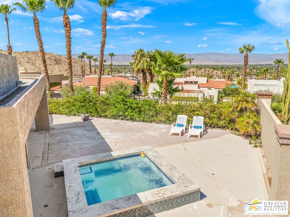 main property photo 12