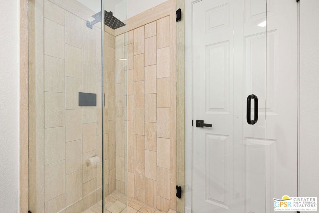 main property photo 62